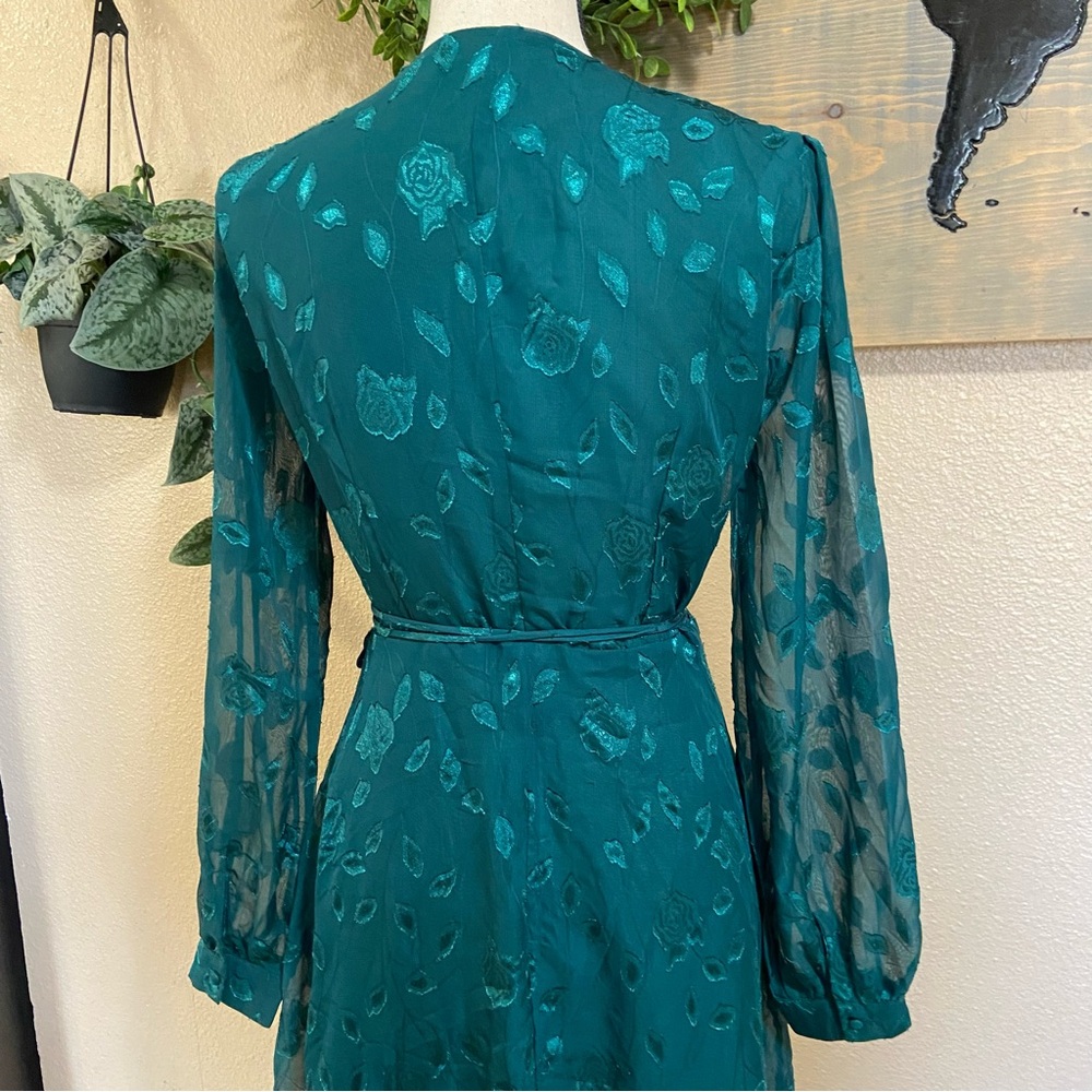 NWOT Lulus Evening of Elegance Emerald Green Floral Jacquard Wrap Dress - Picture 5 of 7